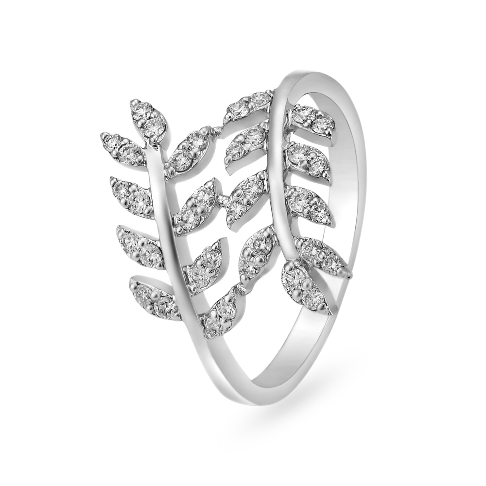 Flawless Elegant Diamond Ring in White Gold