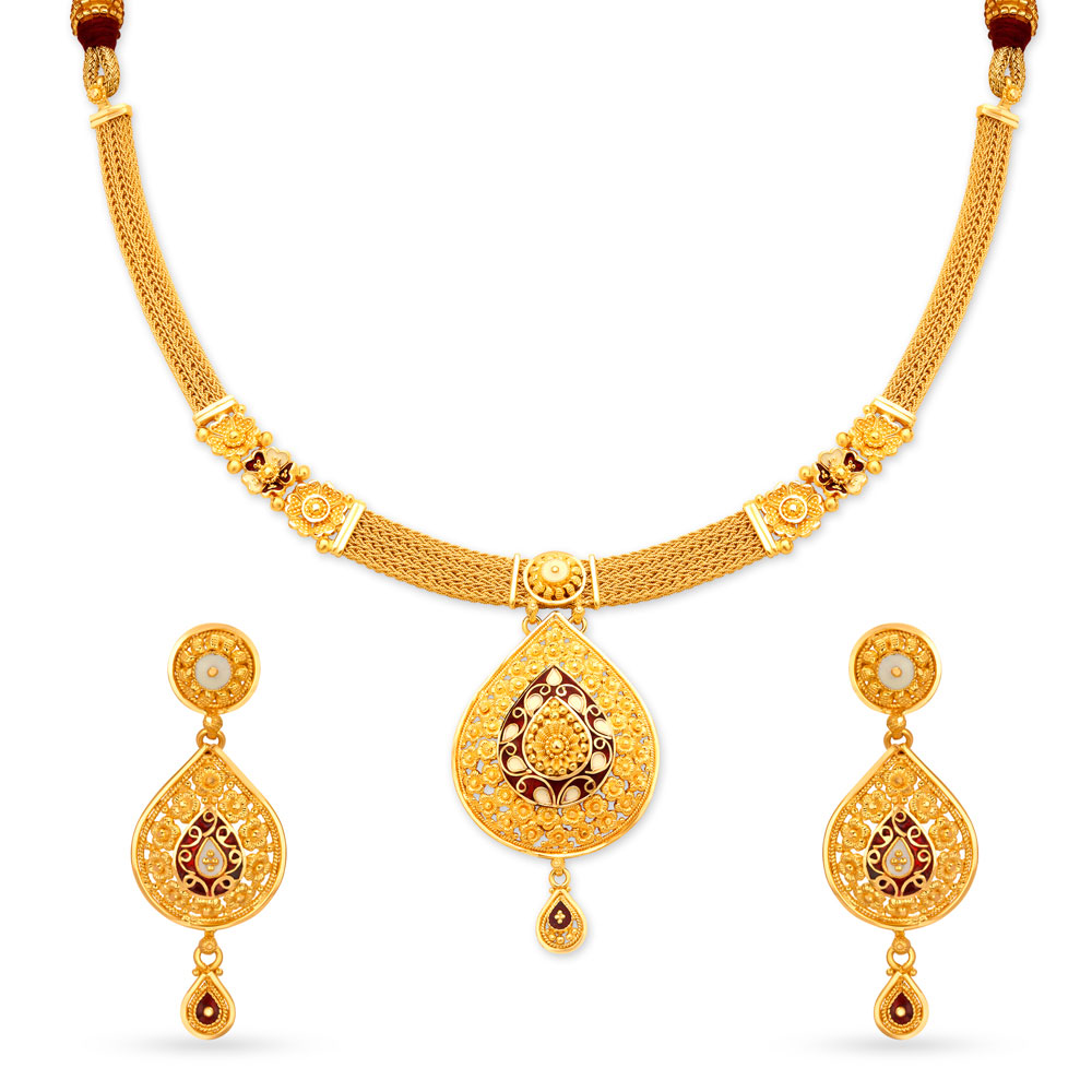 

Sublime Gold Necklace Set