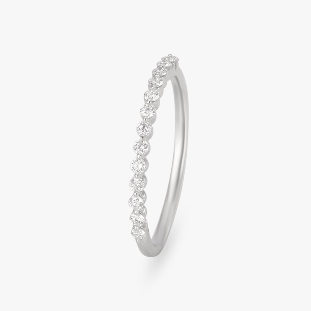 

Luminous Diamond Finger Ring