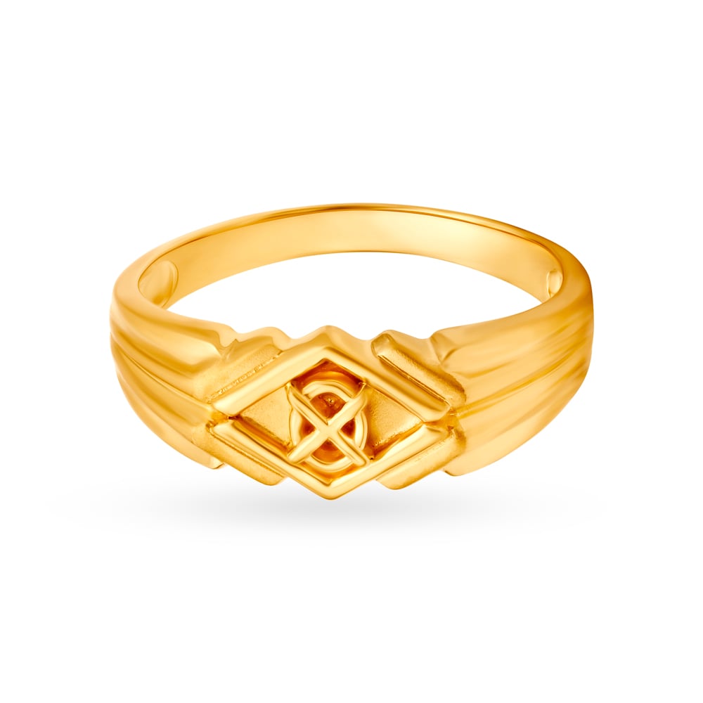 

Regal 22 Karat Yellow Gold Finger Ring