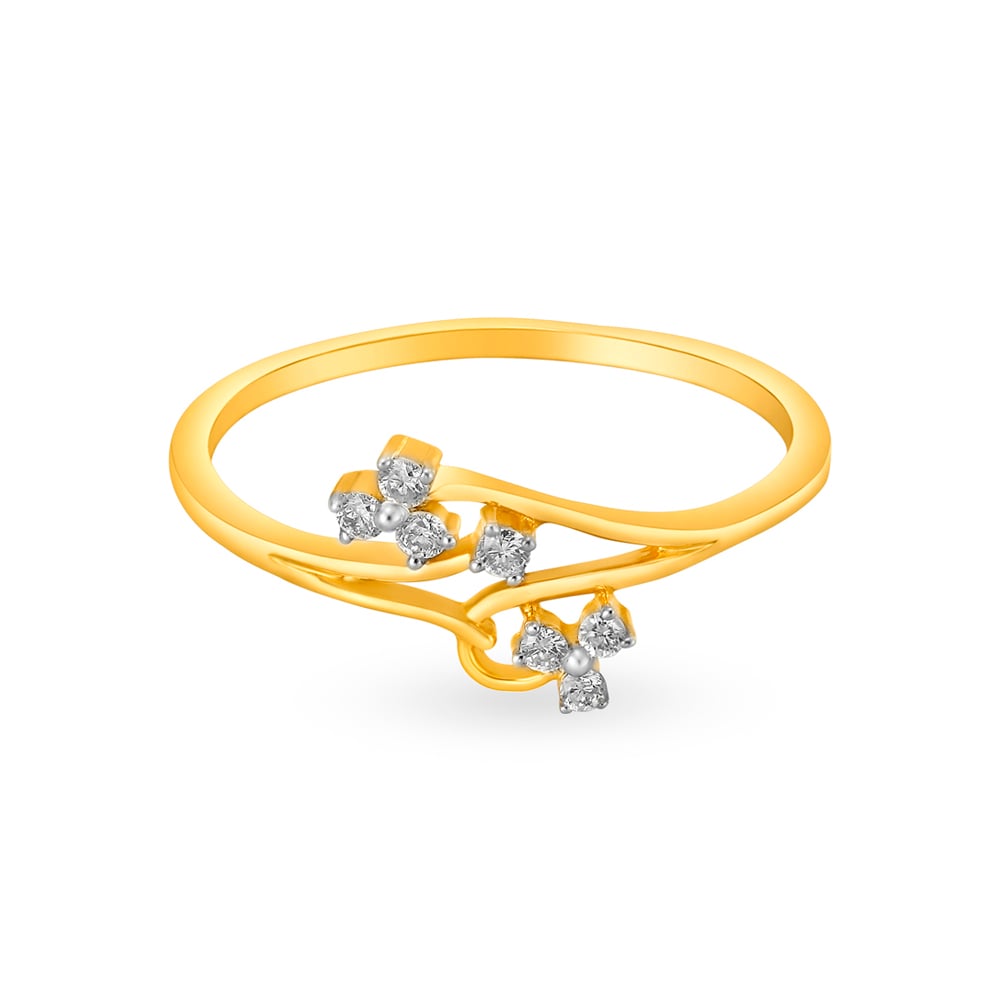 

Blooming Elegance Diamond Finger Ring