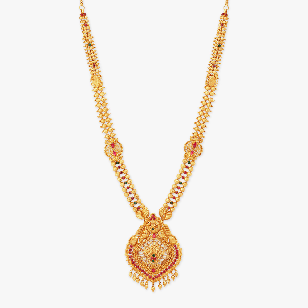 

Opulent Necklace Set