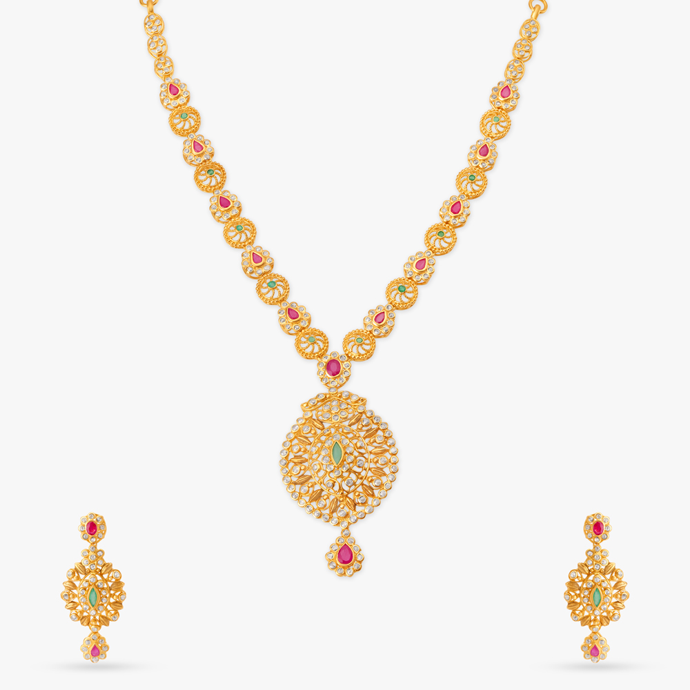 

Regal Sophistication Traditional Necklace Set