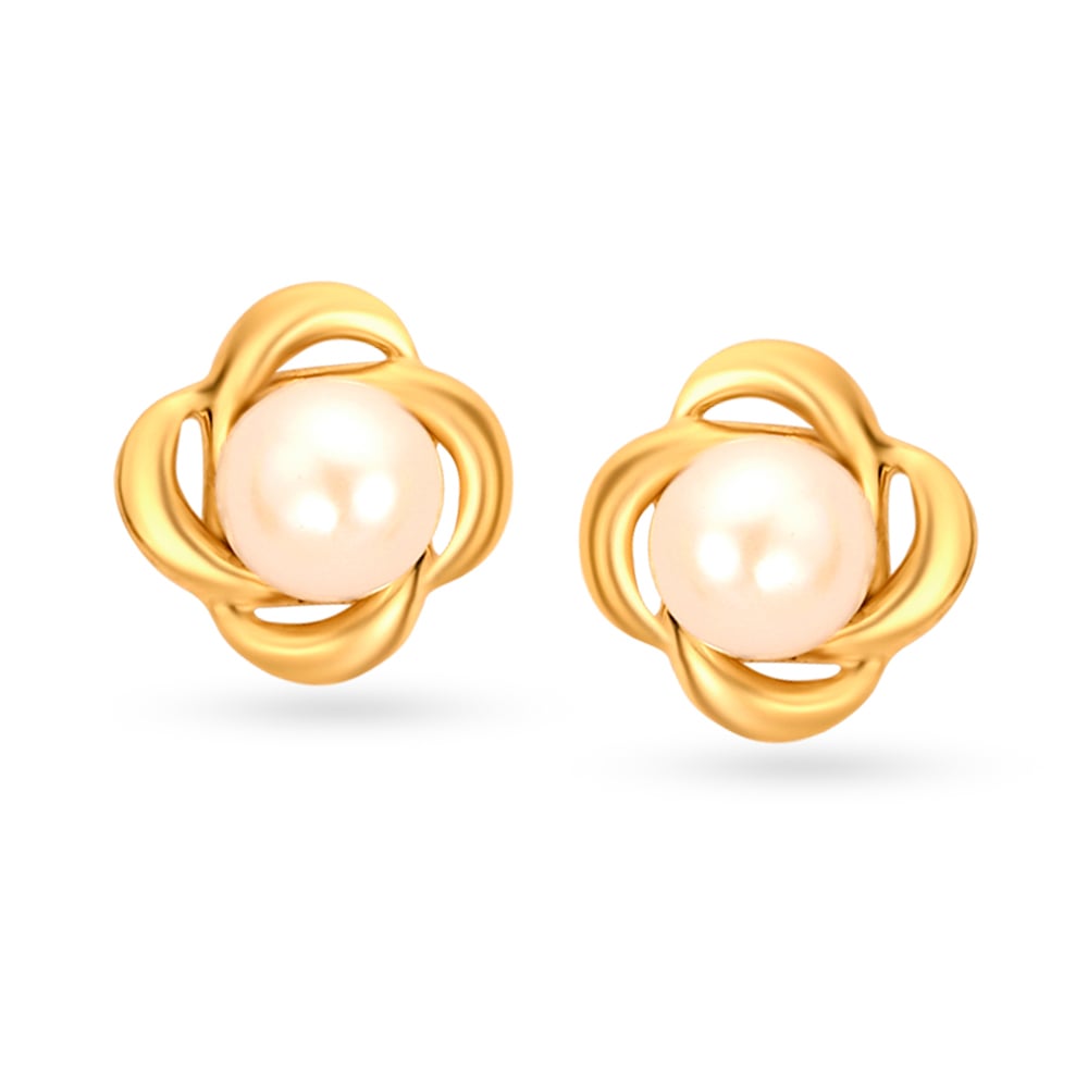 

Floral Pearly Gold Stud Earrings