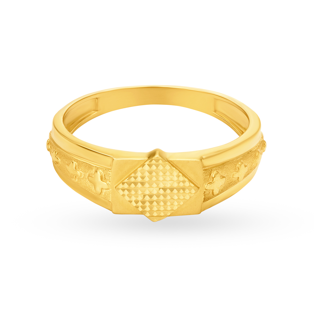 

Eclectic 22 Karat Yellow Gold Floral Textured Finger Ring