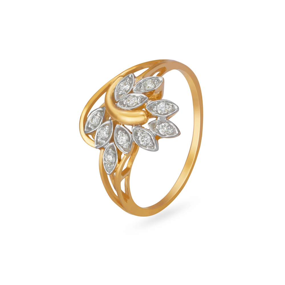 

Marquise Diamond Finger Ring