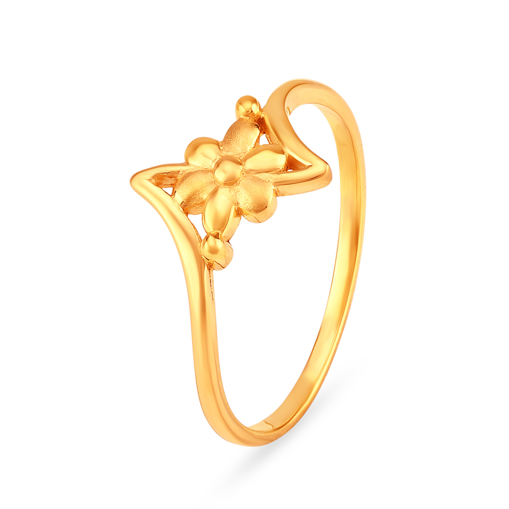 Stunning 22 Karat Gold Floral Motif Ring