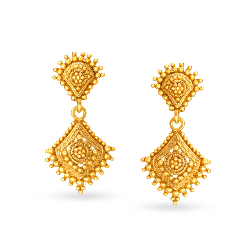 Buy Gold & Diamond Earrings for Men & Women Online | Tanishq