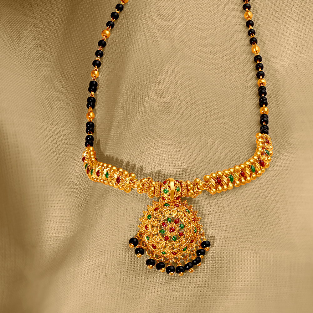 

Alluring Traditional Mangalsutra