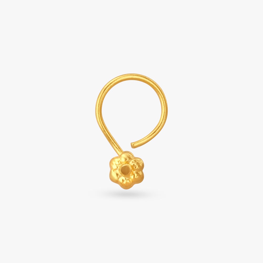 

Floral Delight Gold Nose Pin