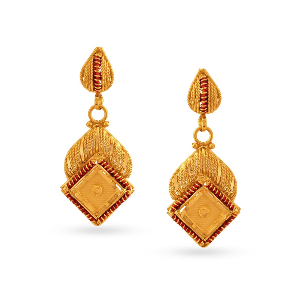 Resplendent Gold Pendant and Earrings Set